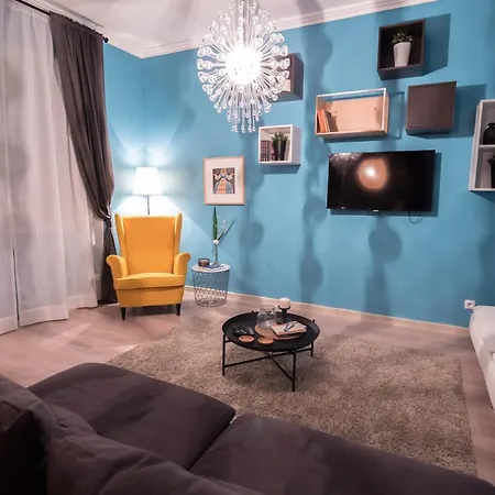 12 Tsar Asen Apartment *